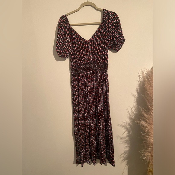 Ditsy Floral Dress - Picture 5 of 13